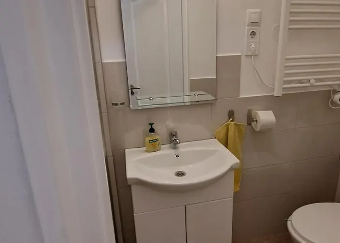 All-in-a Good Space Homestay Budapest