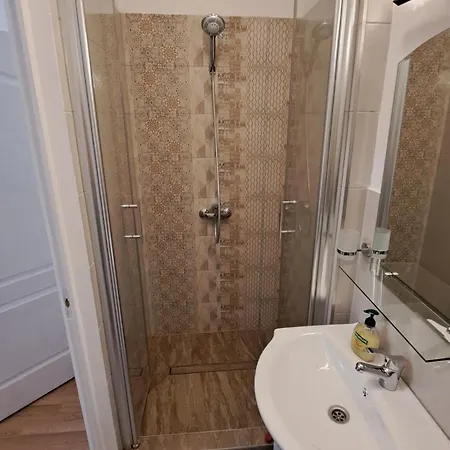 Rum i privatbostad All-in-a Good Space